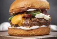 Jalapeño Popper Burgers Recipe: Stuffed and Cheesy