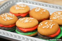 How to Make Burger-Shaped Cookies