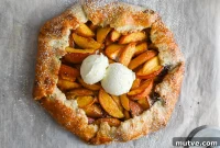 Rustic Peach Galette Recipe with Honey and Almonds