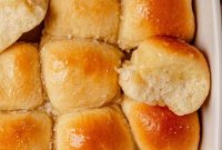 Fluffy Cottage Cheese Dinner Rolls Recipe