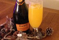 Classic Bellini Recipe: Prosecco and Peach Cocktail