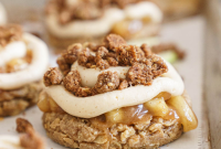 Homemade Apple Crisp Cookies with Oats and Cinnamon