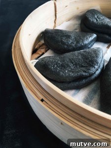 Shadow Bao for Halloween: Bao of the Month 7 img 1122 6