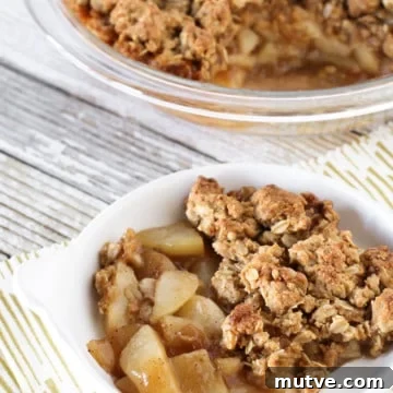 chai spiced gluten-free pear crisp
