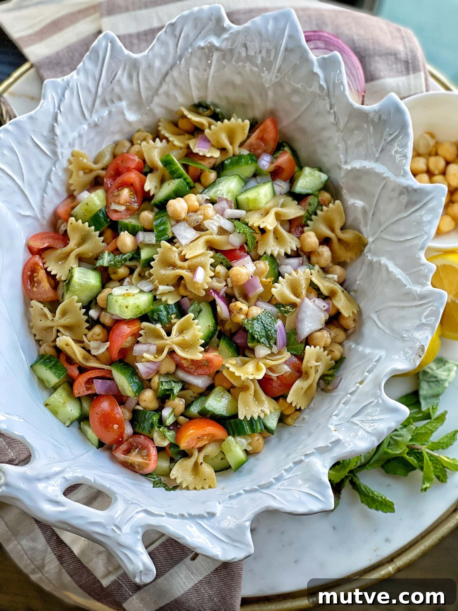 chickpea pasta salad