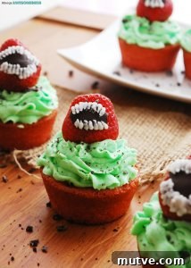 Halloween Vegan Ghost Meringues Recipe (Egg-Free Aquafaba) 14 Gluten-free-vegan-Halloween cupcakes