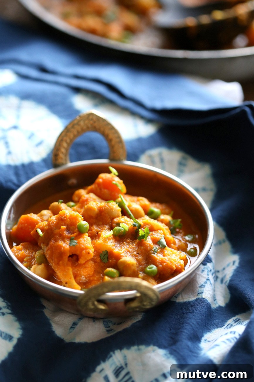 Coconut Korma with Cauliflower, Potato and Chickpeas Recipe 5 Veggie Kurma - Easy Coconut Korma Sauce with Cauliflower, Potatoes, Carrots, Chickpeas. Vegetable Korma #Vegan #Glutenfree #Soyfree #Nutfree #Recipe #veganricha