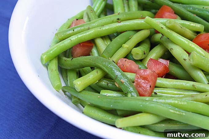 Thyme Seasoned Green Beans | Foodal.com