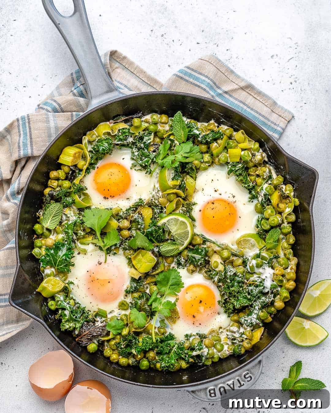 Green Shakshuka Recipe with Spinach, Herbs and Feta 2 easy shakshuka recipe