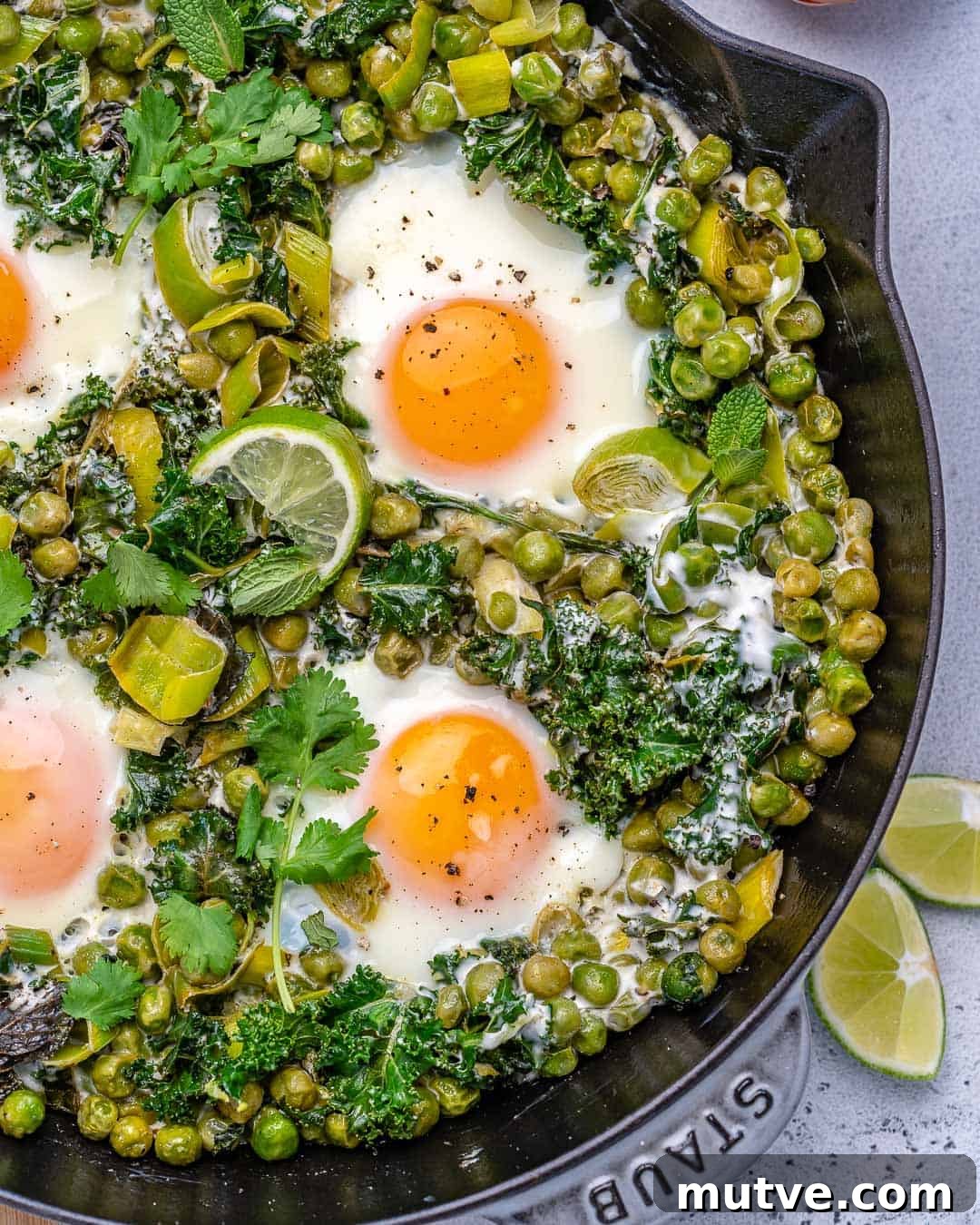Green Shakshuka Recipe with Spinach, Herbs and Feta 8 shakshuka eggs recipe