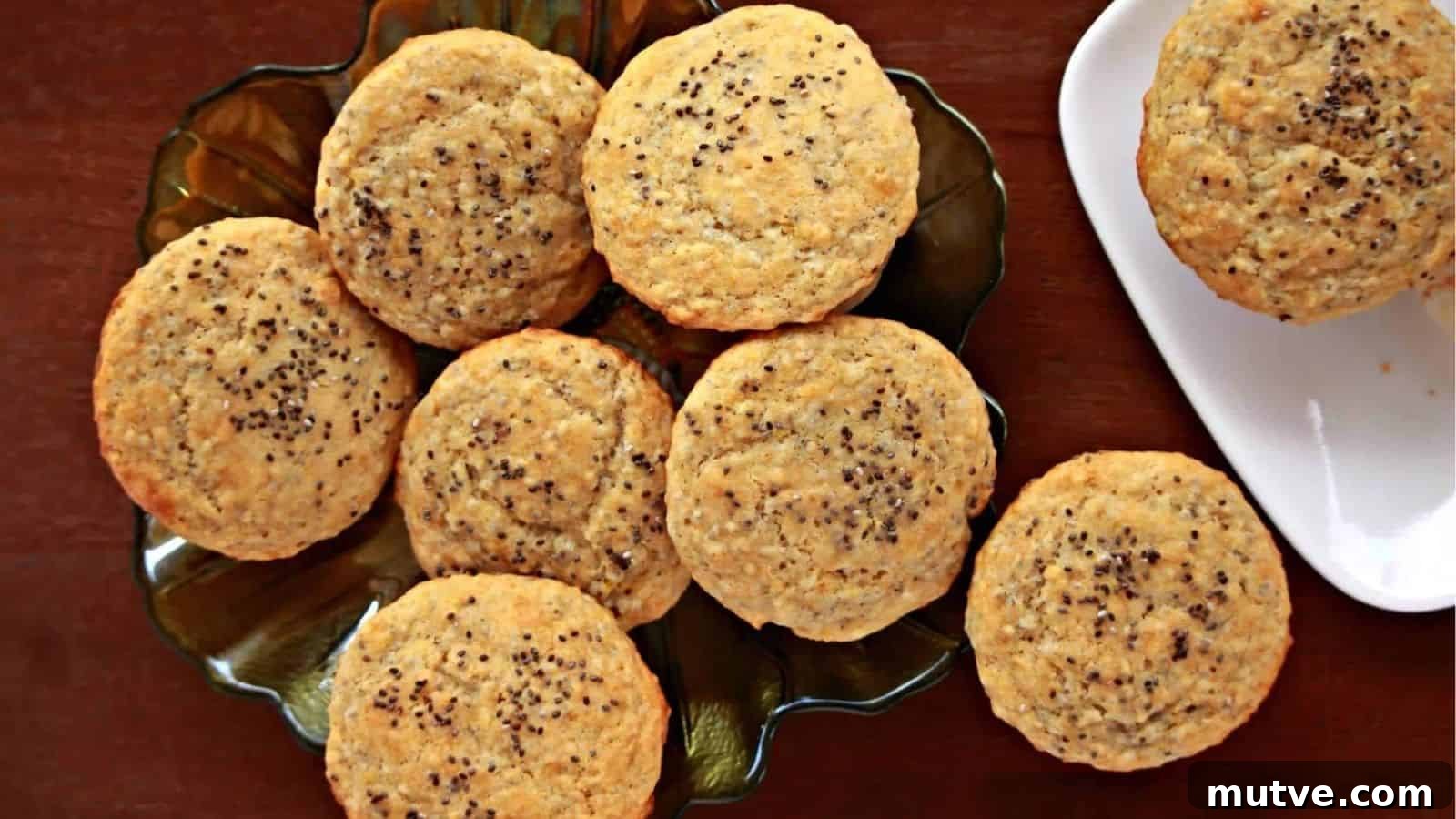 22 Flavorful Chia Seed Recipes: Breakfast, Snacks and Desserts 12 Lemon Chia Seed Muffins