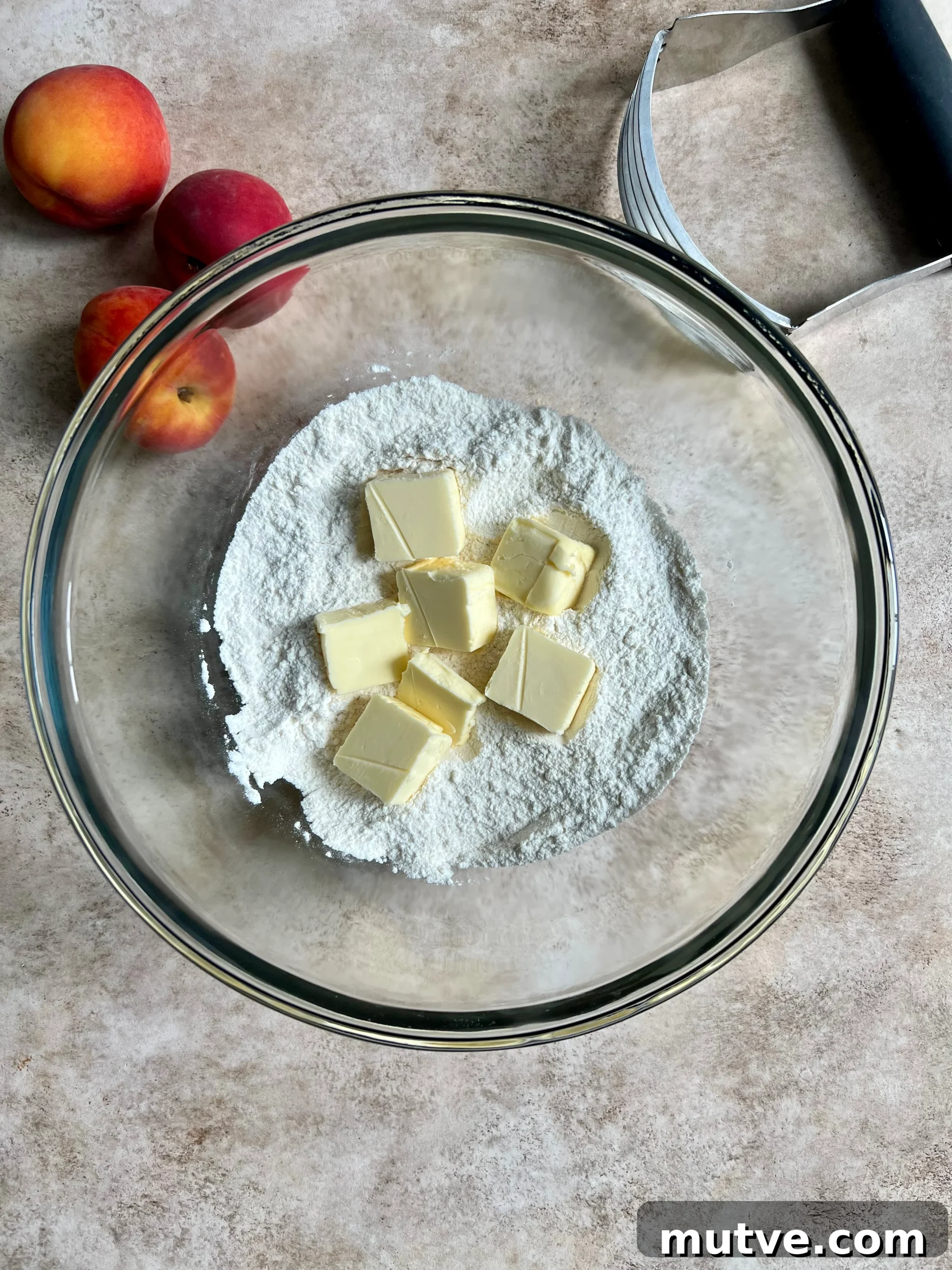Rustic Peach Galette Recipe with Honey and Almonds 4 Peach galette slices