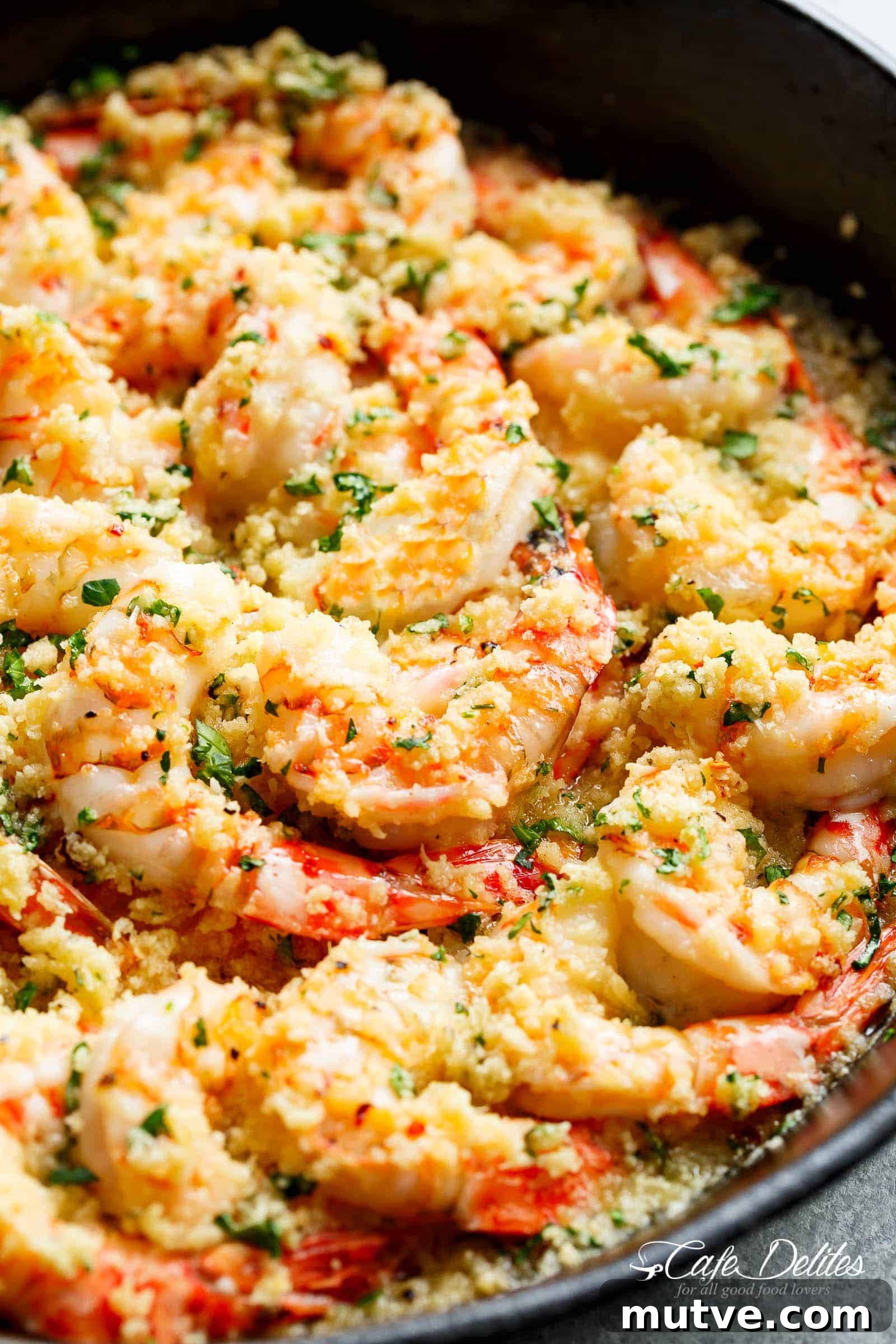 Crispy Oven-Baked Shrimp Scampi Recipe with Garlic Butter 7 Crispy Baked Shrimp Scampi coated with spices and cheese