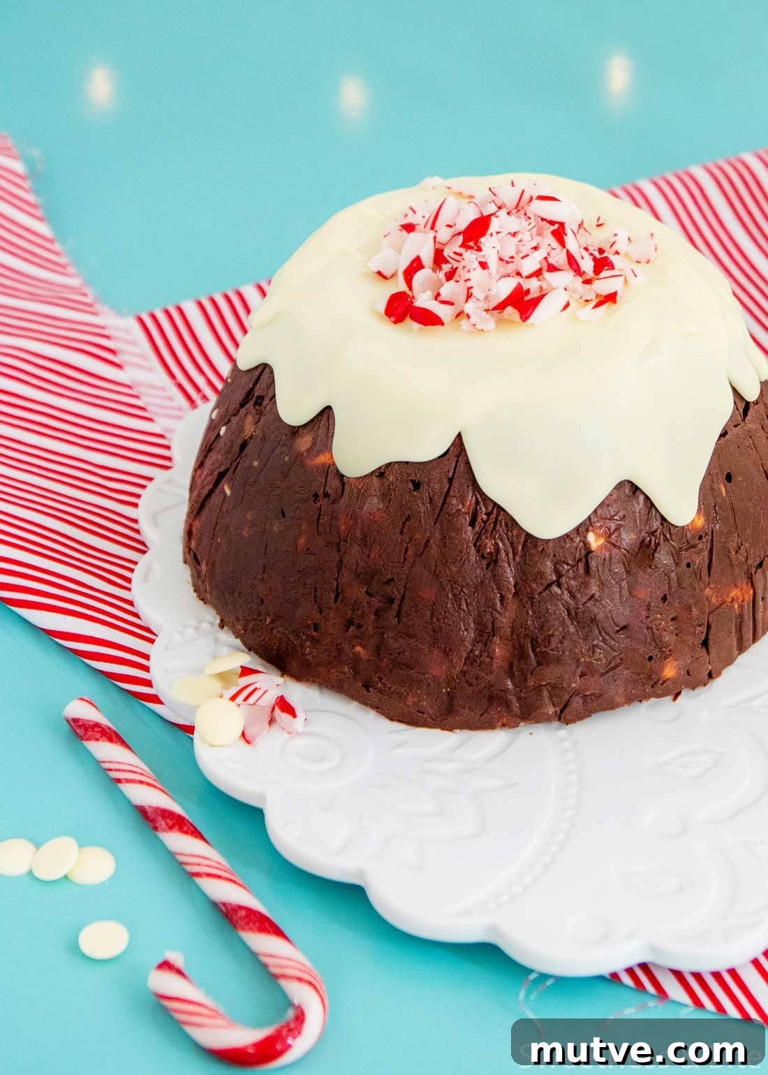 Chocolate Peppermint Fudge Christmas Pudding is a fun and easy twist on a traditional festive treat.