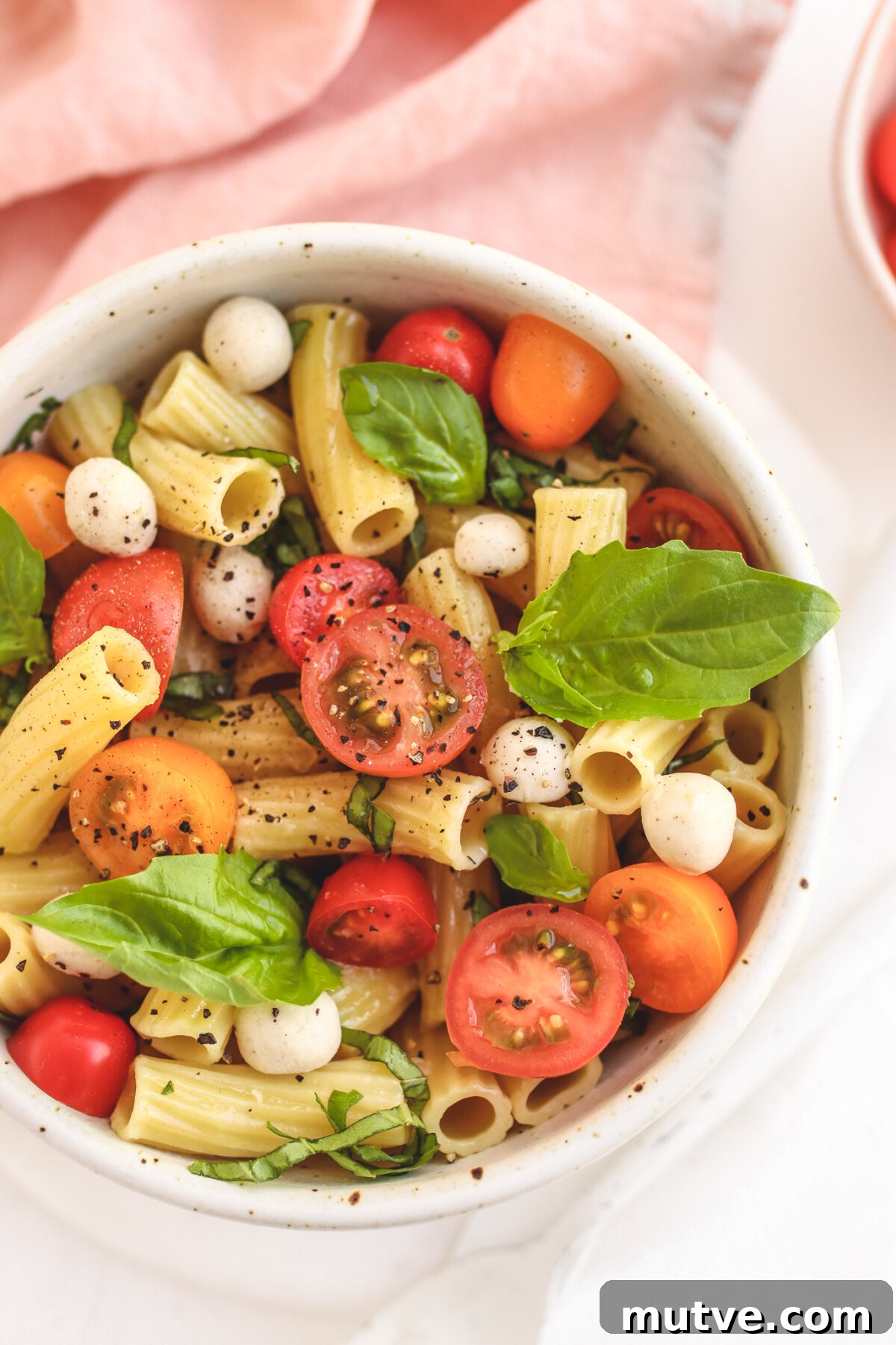 veggiekins vegan caprese pasta salad