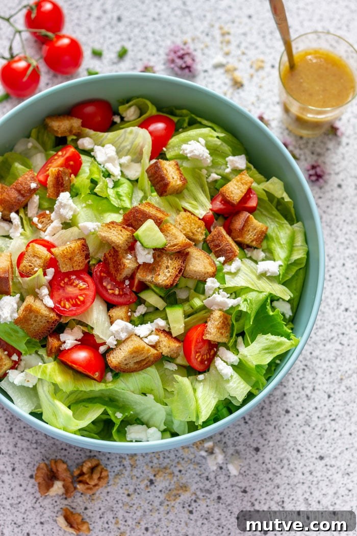 Goat Cheese Salad with Walnut Vinaigrette 3 Healthy Goat Cheese Salad with Walnut Dressing