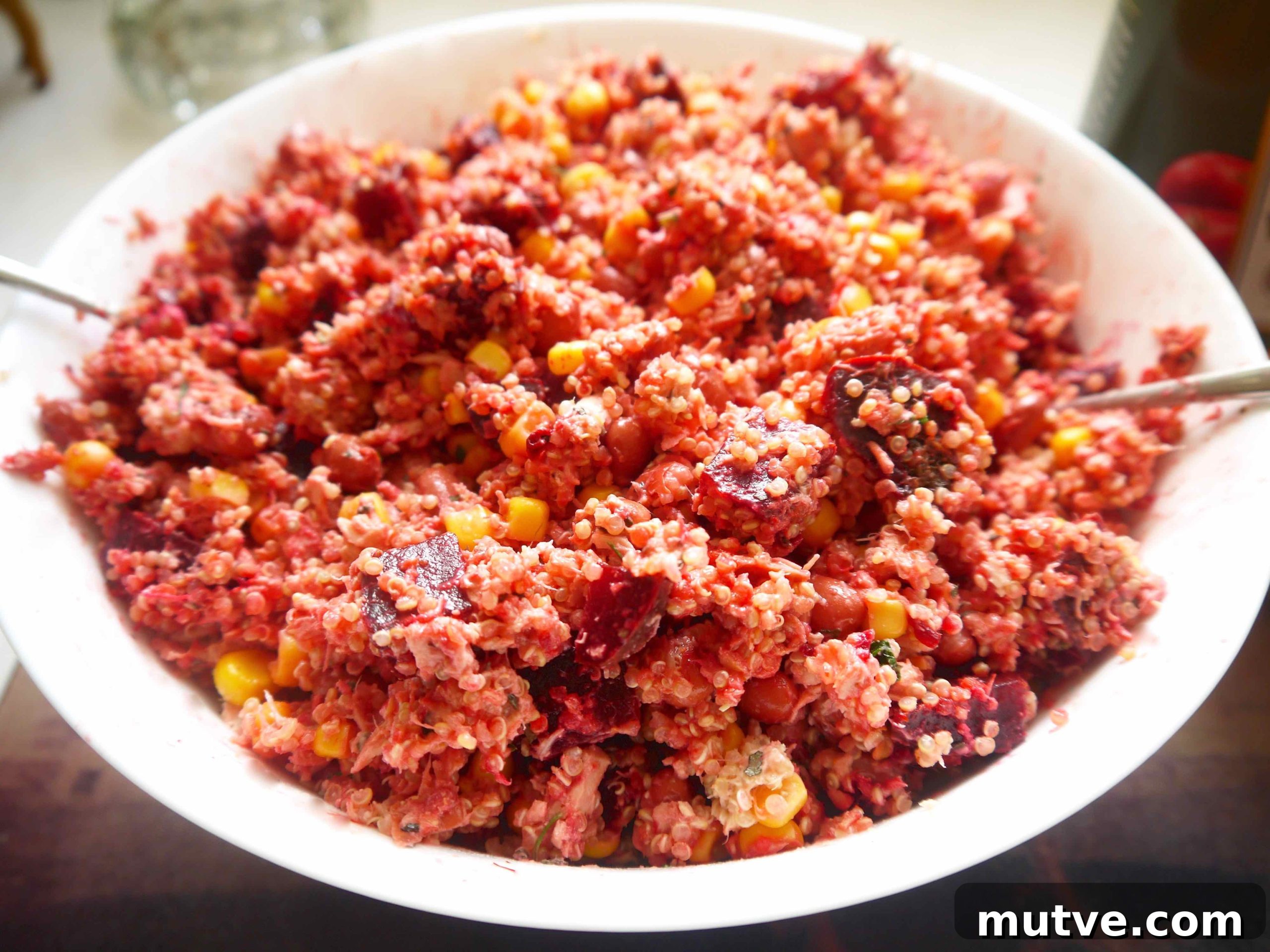 Tuna, Quinoa and Beet Salad Recipe 7 Quinoa Beet Salad with Tuna in a large bowl.